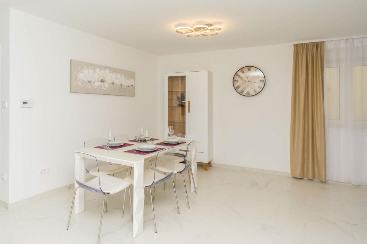 קריקווניצה Apartmani Simi - The Sun מראה חיצוני תמונה